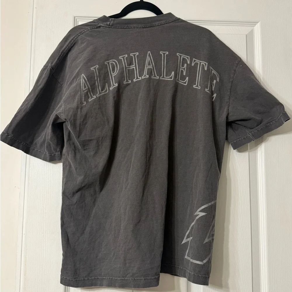 Alphalete Graphic Tee - Picture 3 of 5